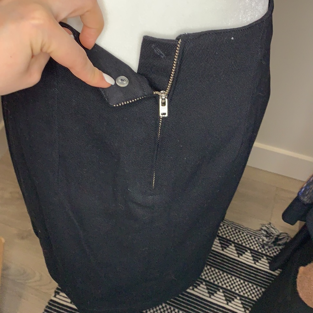 H&M Black Mini Skirt with Silver Accents - Picture 4 of 5